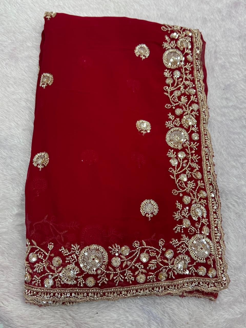 Grand dinner wear saree - Image 4