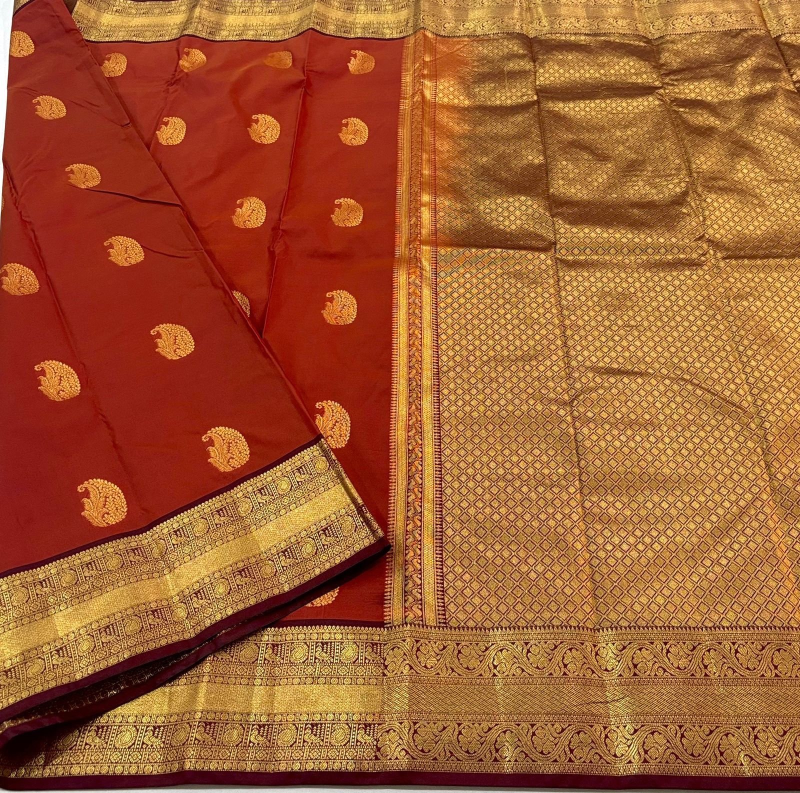 Premium Kanjivaram silk saree - Image 9