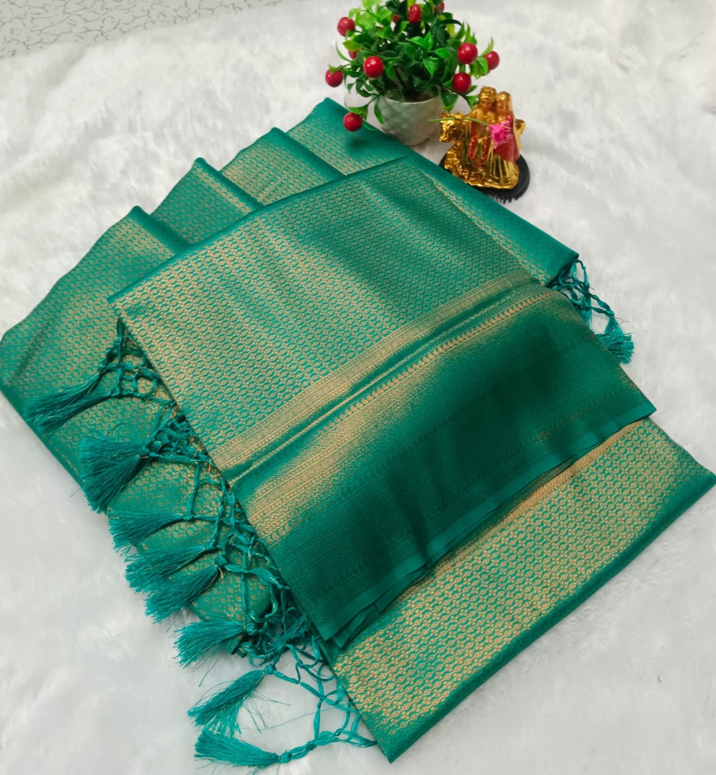 Kubera pattu sarees - Image 4
