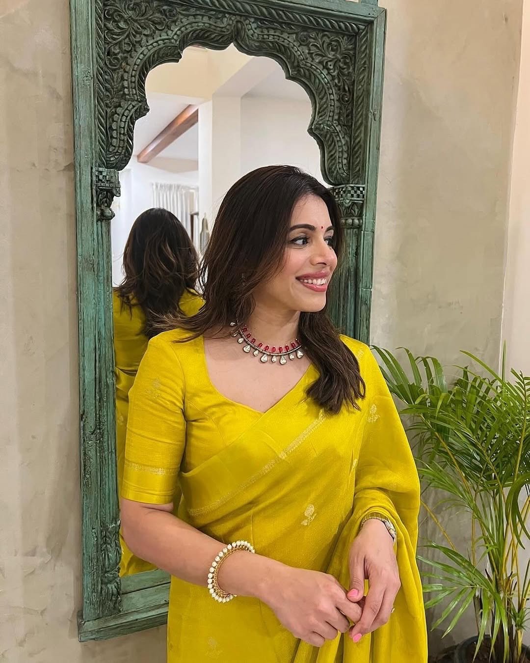 Viscose Khadi silk saree - Image 10