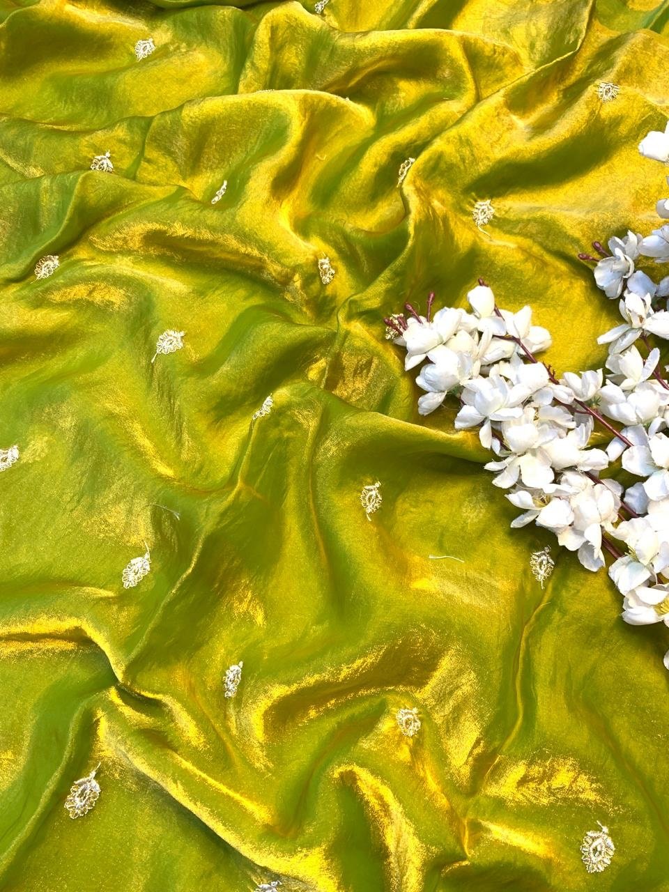 Dual tone space silk sarees - Image 9