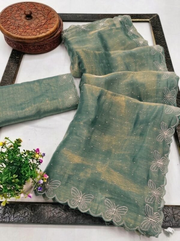 Dual toned crunchy silk sarees - Image 6