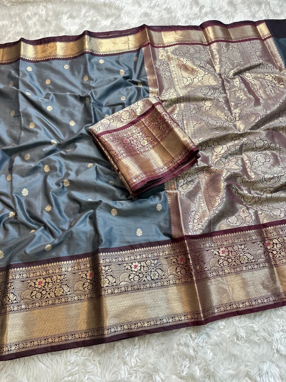 Banarasi semi gadwal silk saree - Image 7