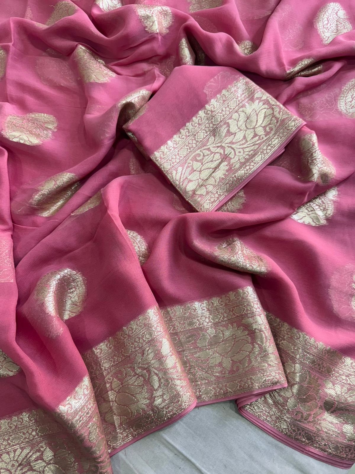 Viscose jacquard saree - Image 9