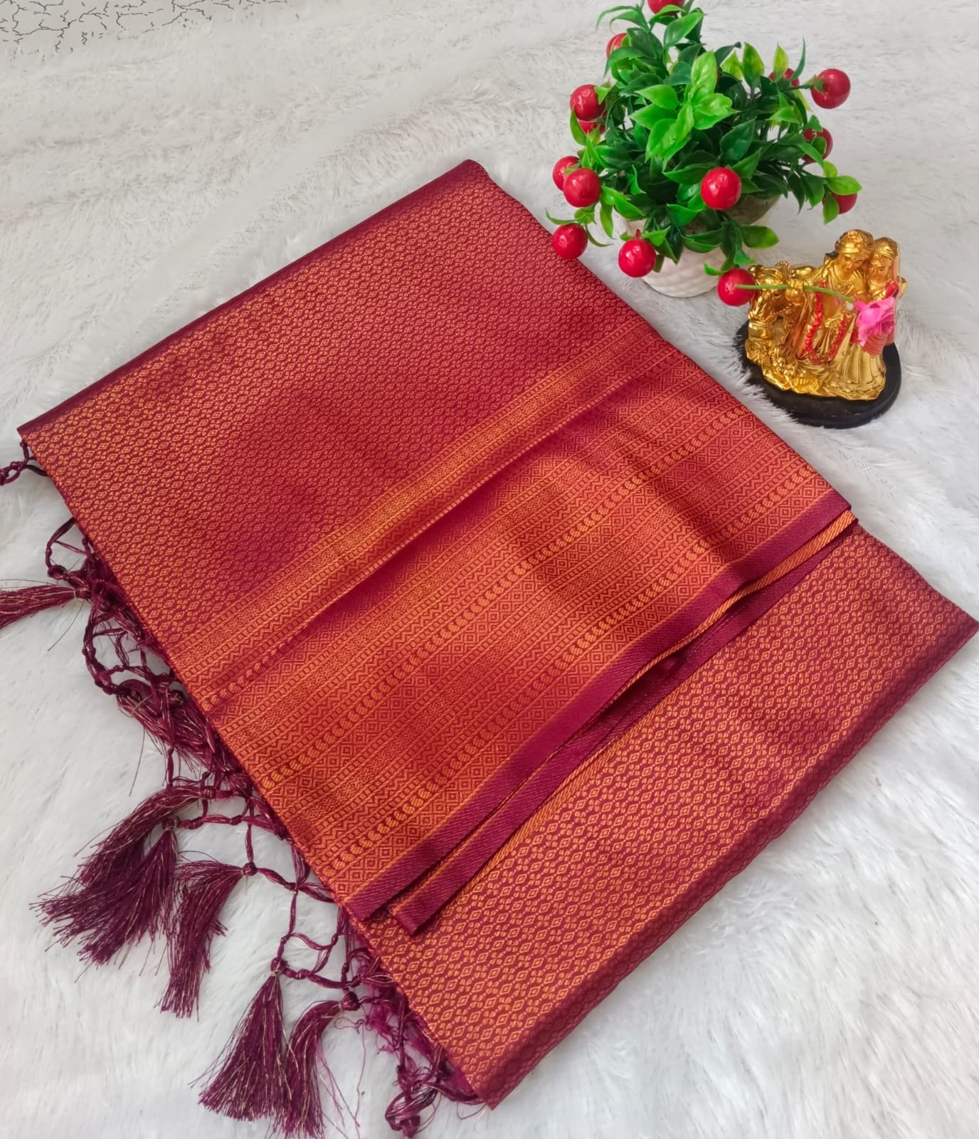 Kubera pattu sarees - Image 5