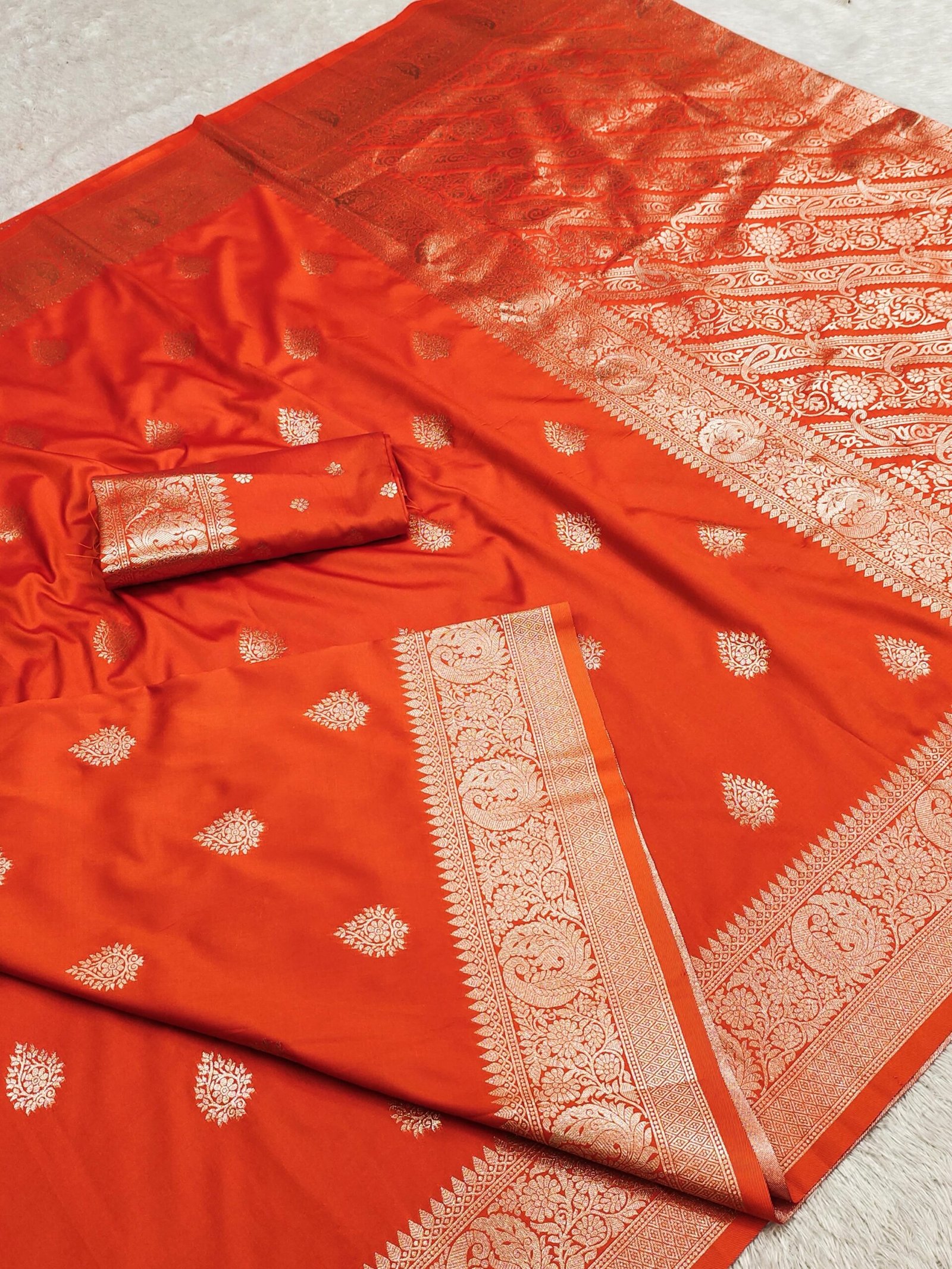 Soft banarasi silk saree - Image 4