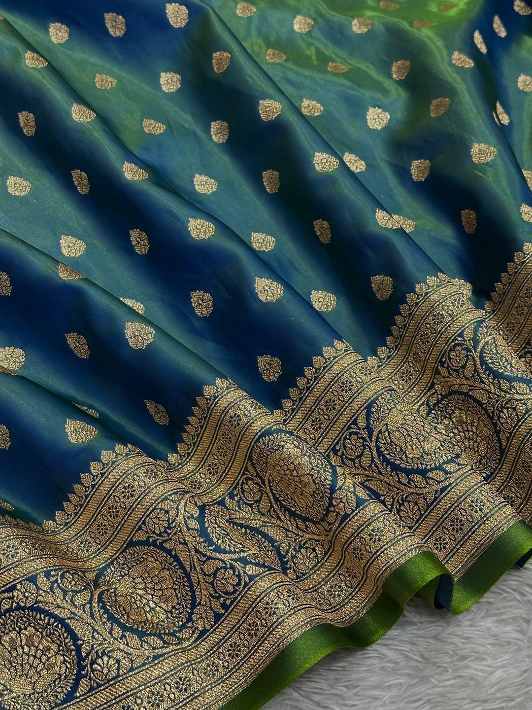 Banarasi glossy mashru satin silk sarees - Image 1