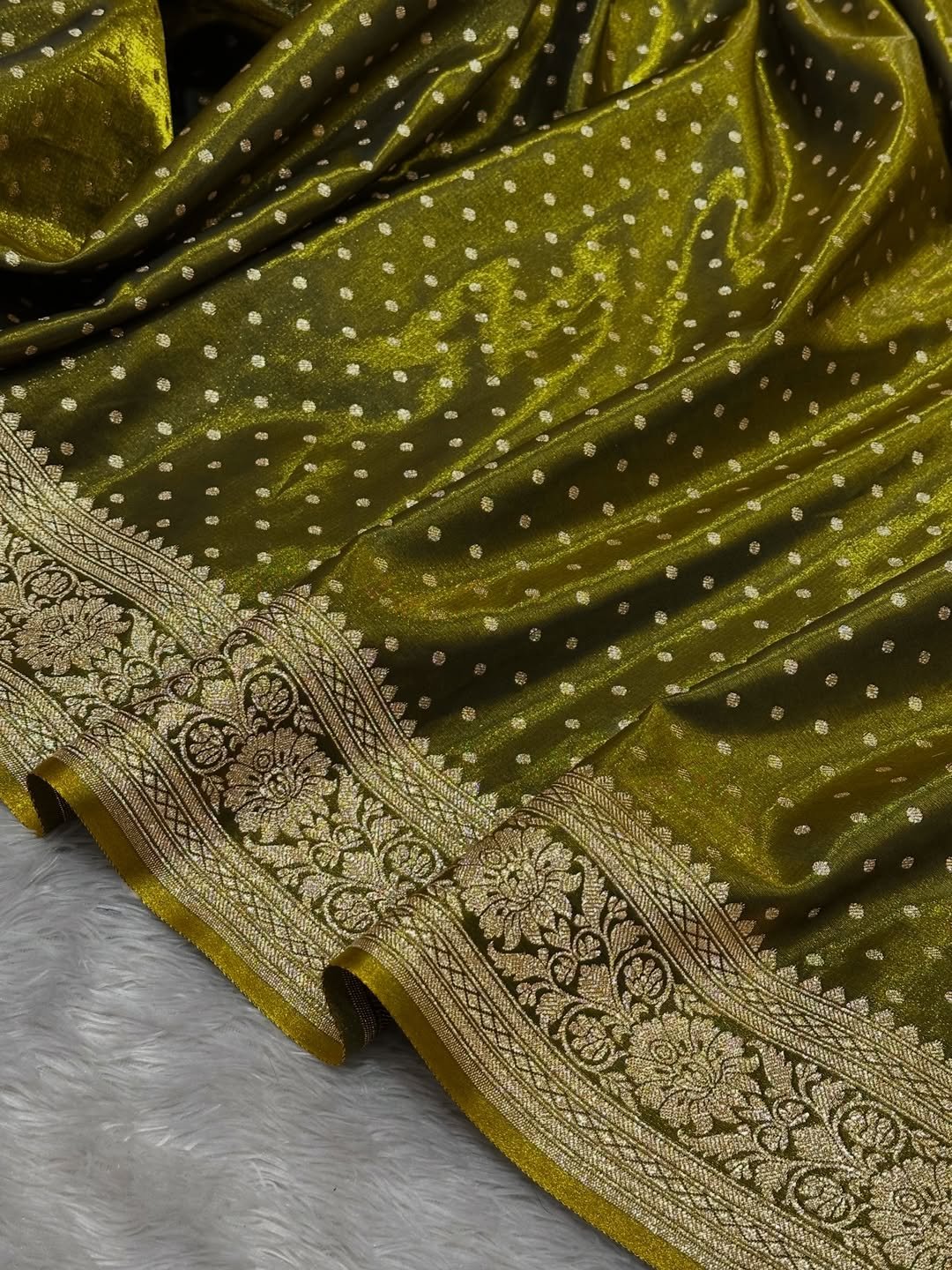 Banarasi glossy mashru satin silk sarees - Image 3