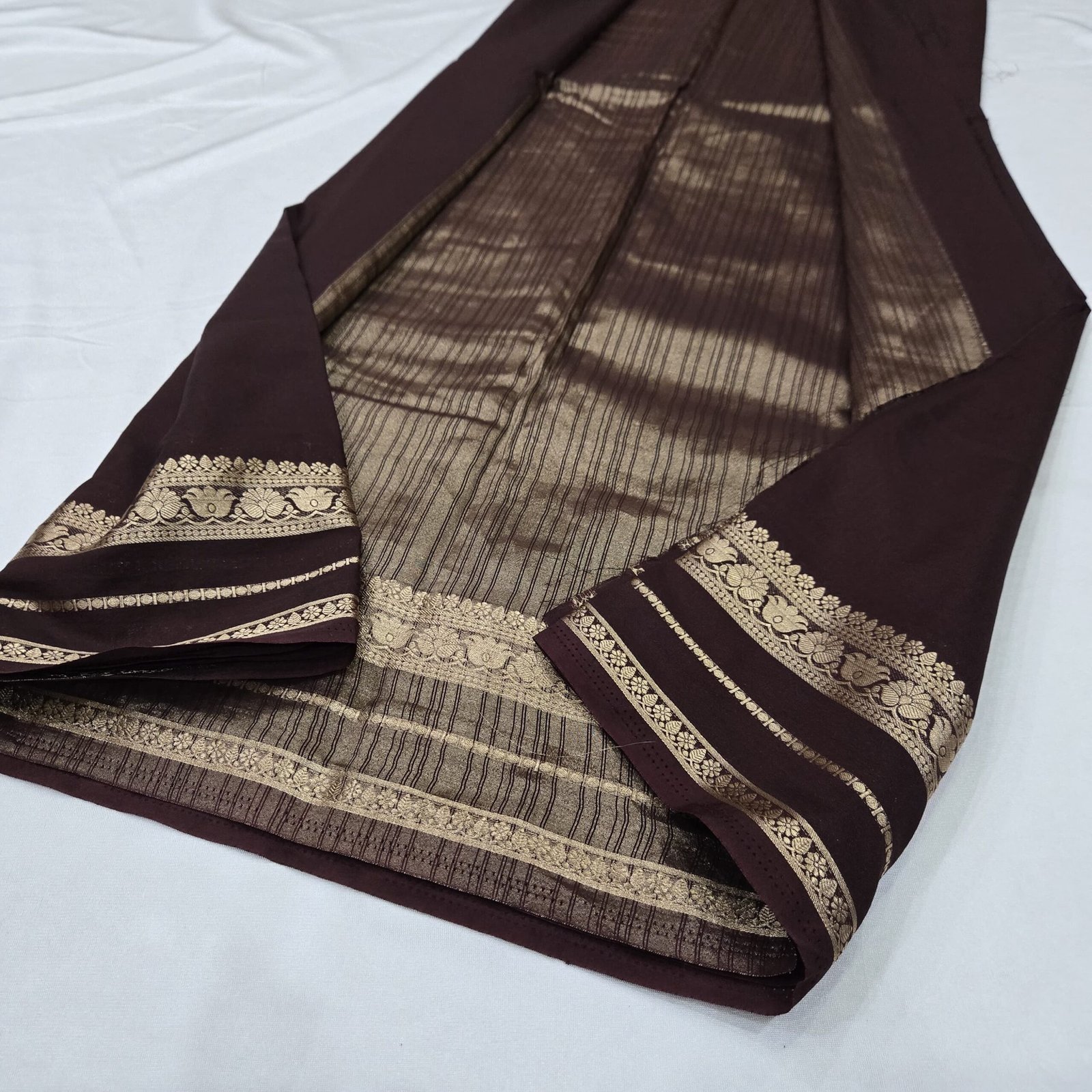 Mysore crepe silk saree - Image 7