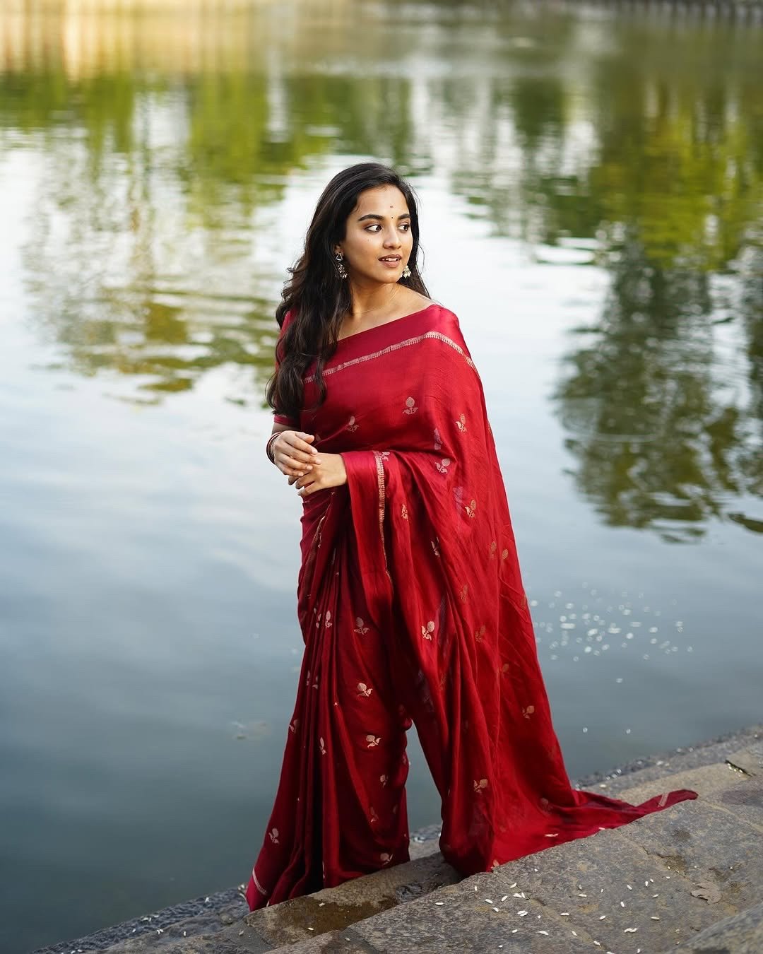 Viscose Khadi silk saree - Image 4