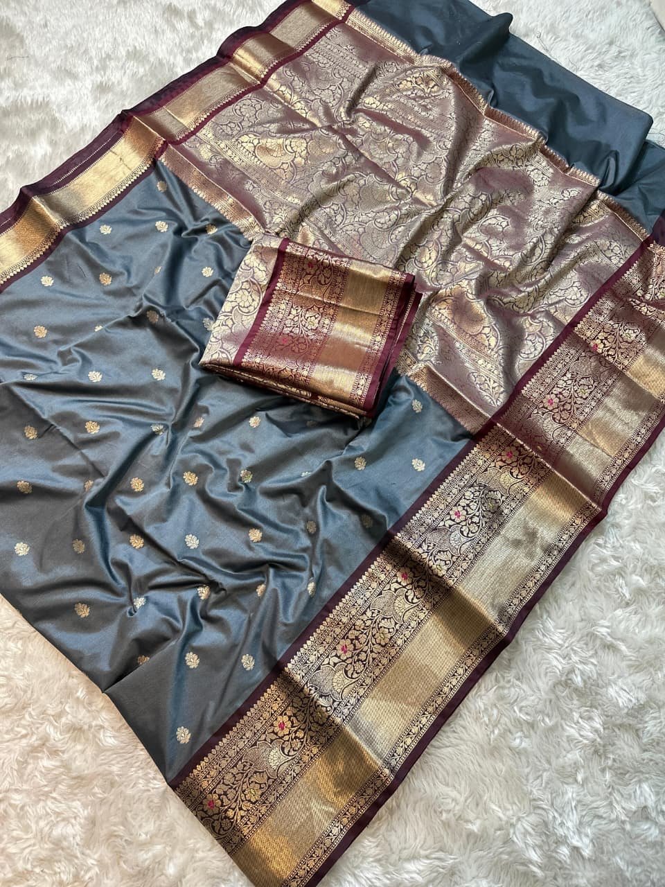 Banarasi semi gadwal silk saree - Image 2