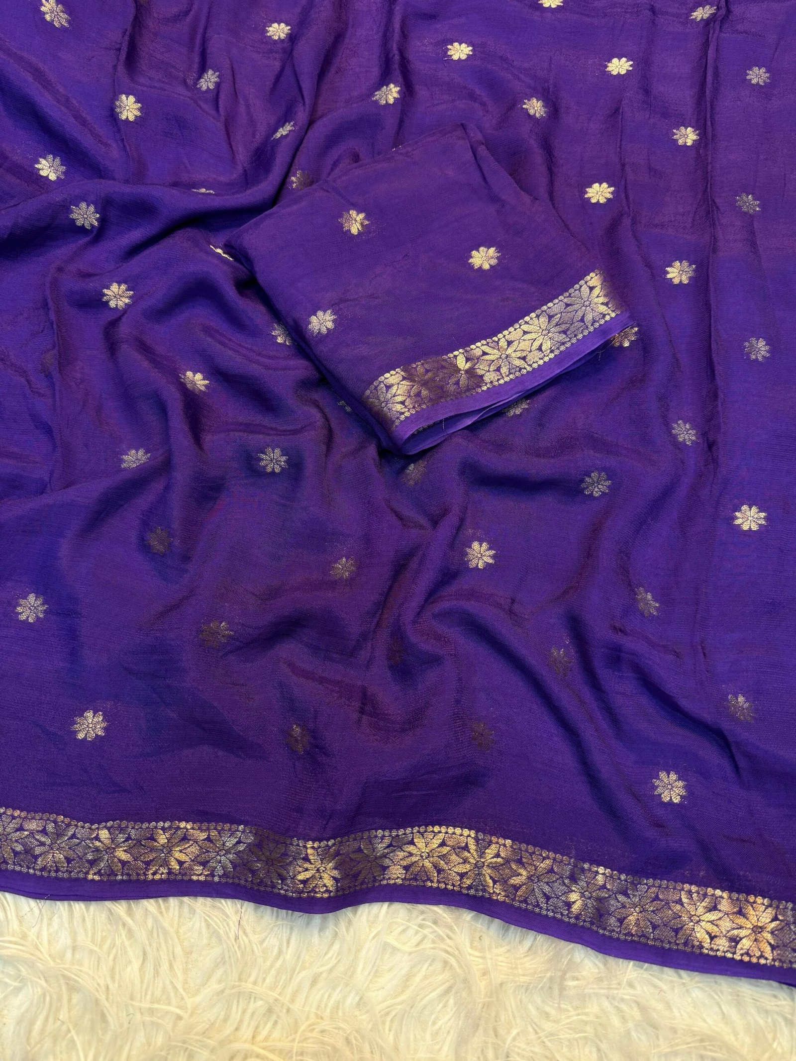 Viscose jacquard saree - Image 6