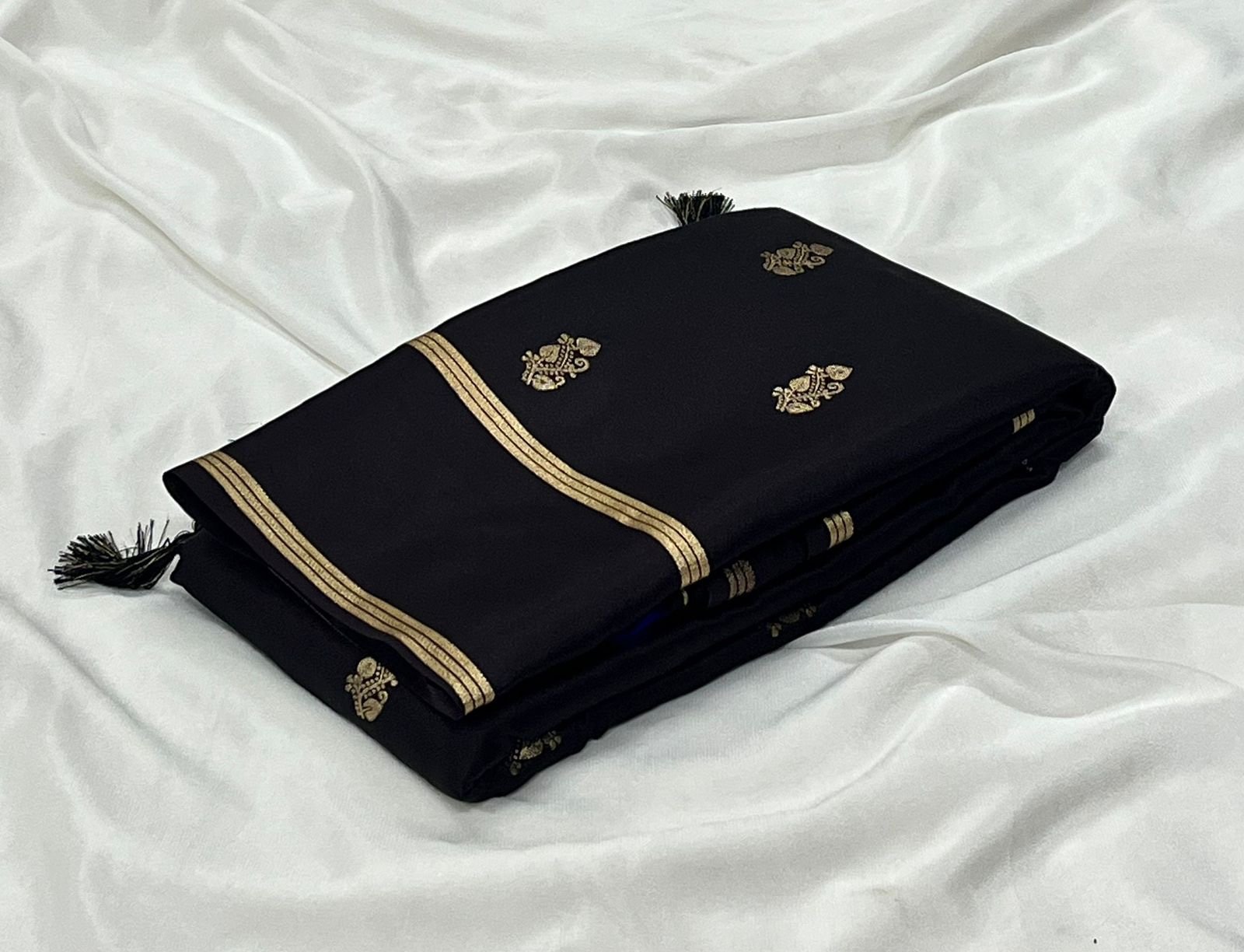 Premium gajji silk sarees - Image 10