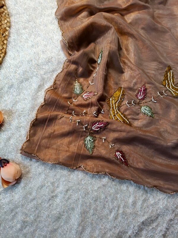 Space tissue silk saree - Image 3