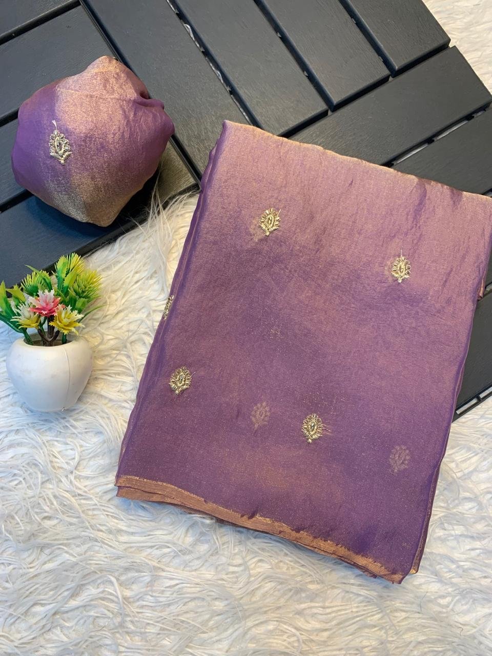 Dual tone space silk sarees - Image 2