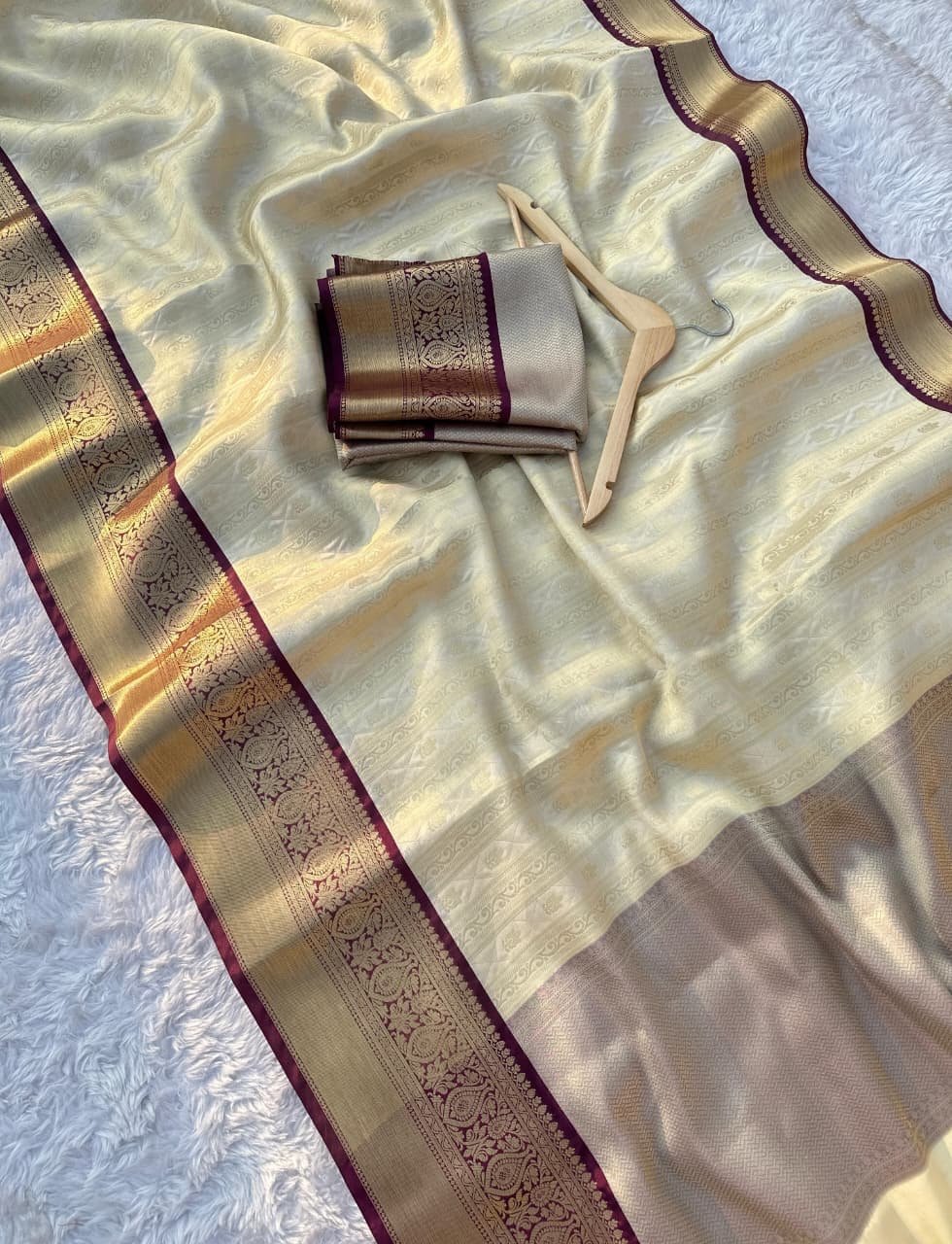Banarasi tissue soft silk saree - Image 3