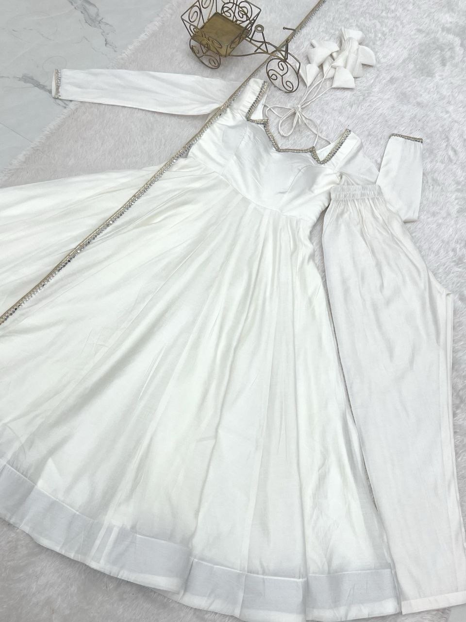 Roman silk Anarkali - Image 12