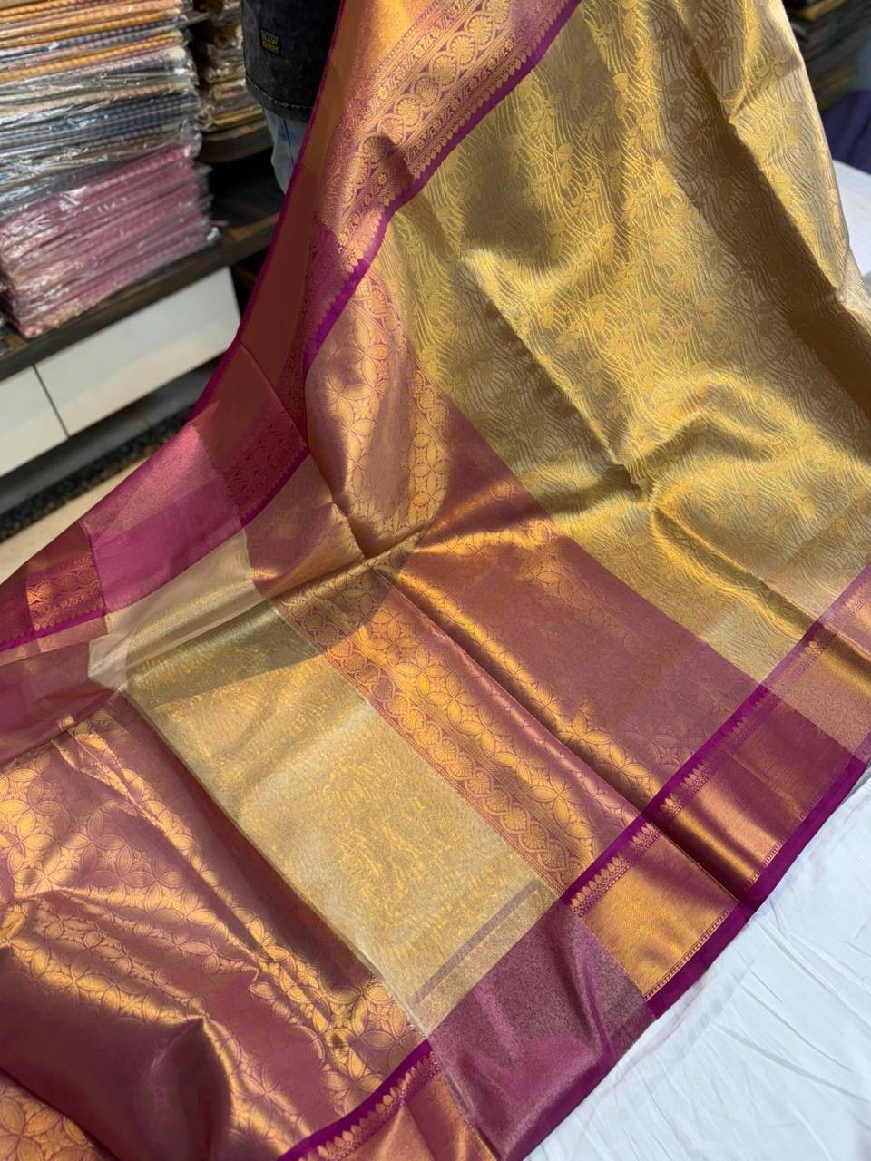 Kanchipuram Soft Tissue Saree - Image 2