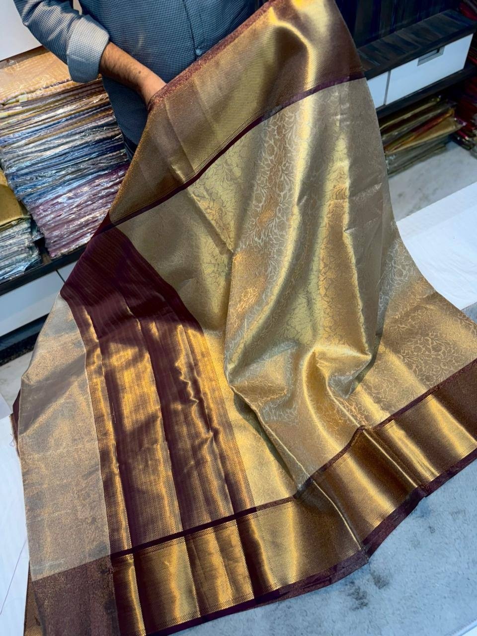 Kanchipuram Soft Tissue Saree - Image 6
