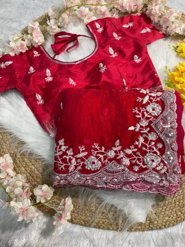 Red silk saree - Image 4