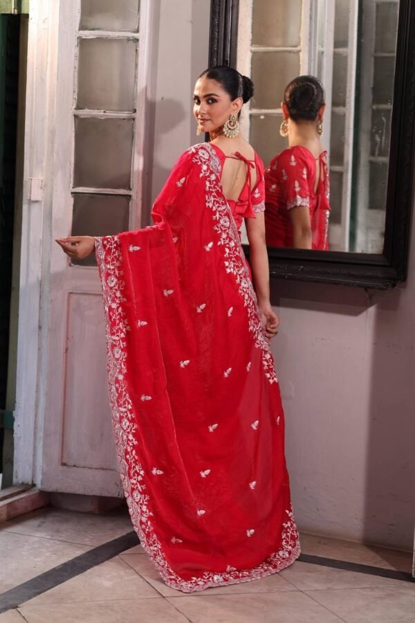 Red silk saree - Image 2