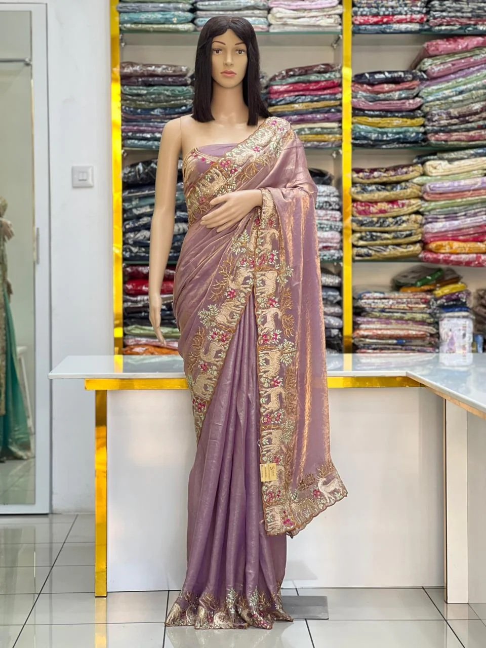 Soft Silky Dual Tone Saree with Heavy Embroidery Border - Image 2
