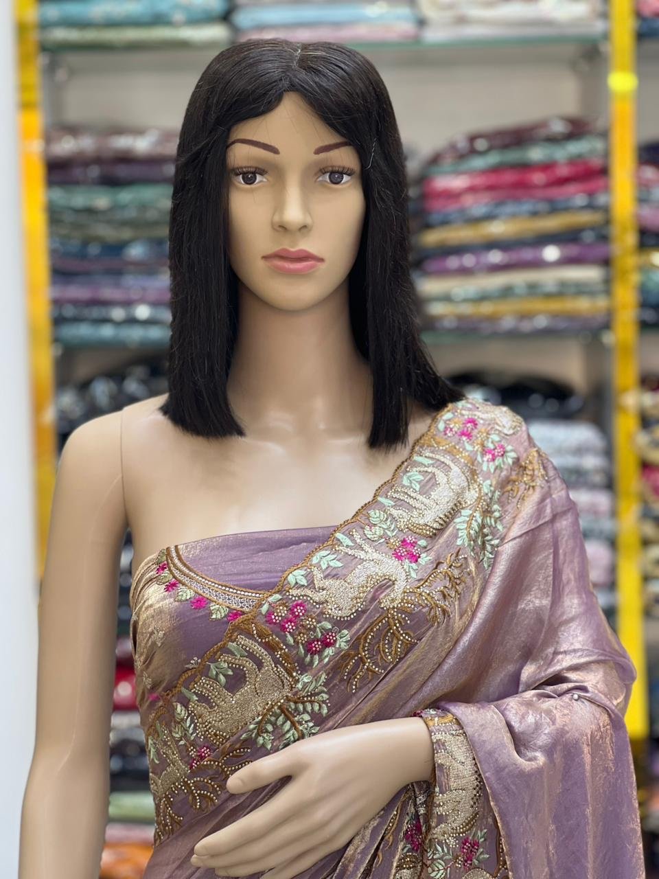 Soft Silky Dual Tone Saree with Heavy Embroidery Border - Image 7