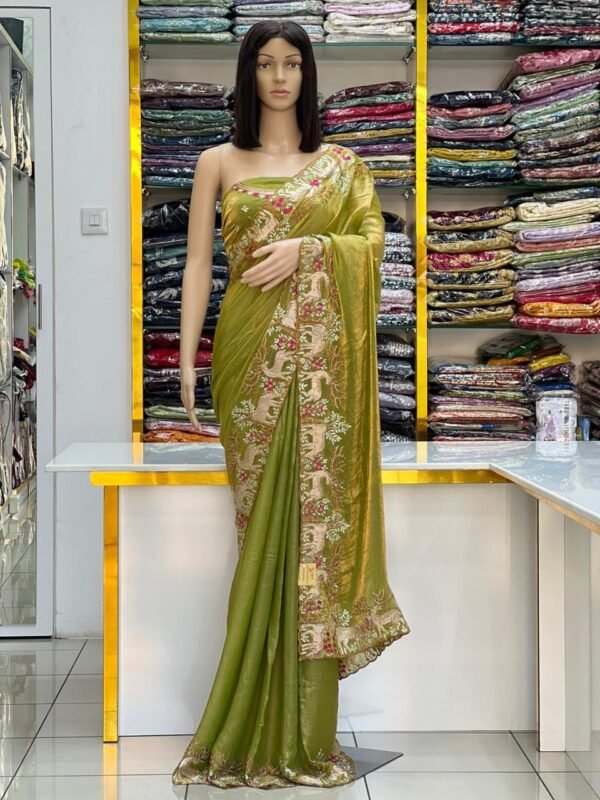 Soft Silky Dual Tone Saree with Heavy Embroidery Border - Image 4
