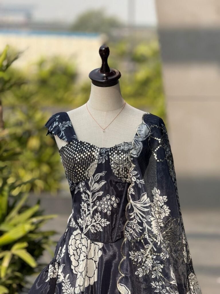 ELYSIA - Organza lehenga set with batwa bag
