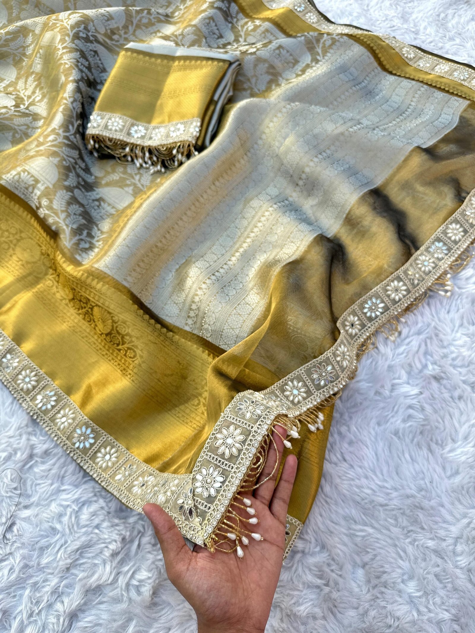 Arya - Kanjivaram silk saree - Image 8