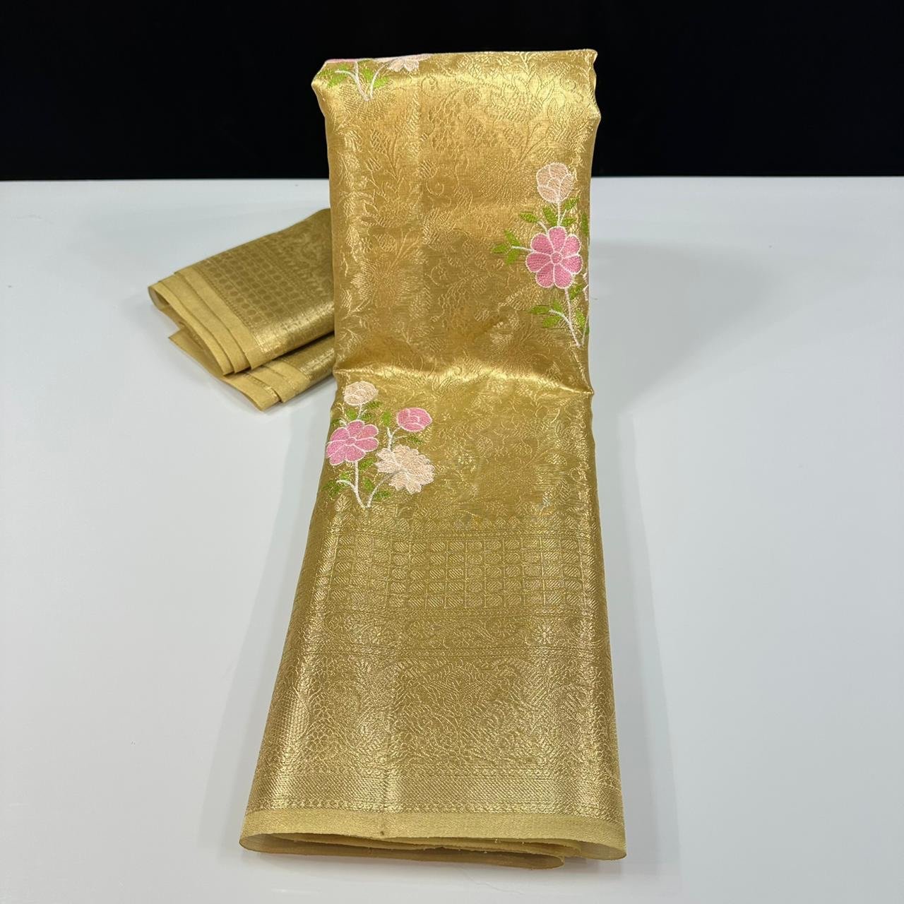 Gold banarasi tissue brocade saree - Image 1