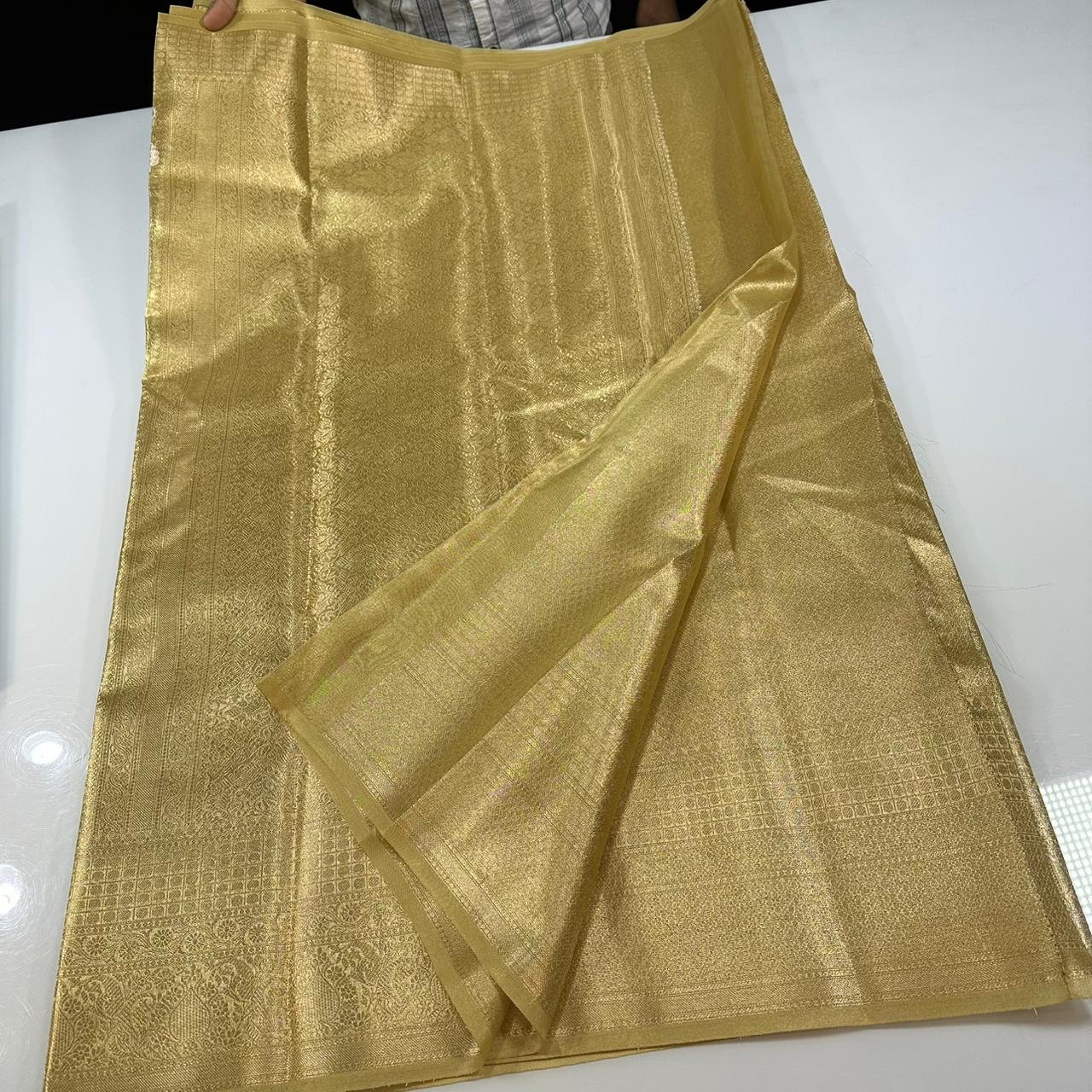 Gold banarasi tissue brocade saree - Image 2