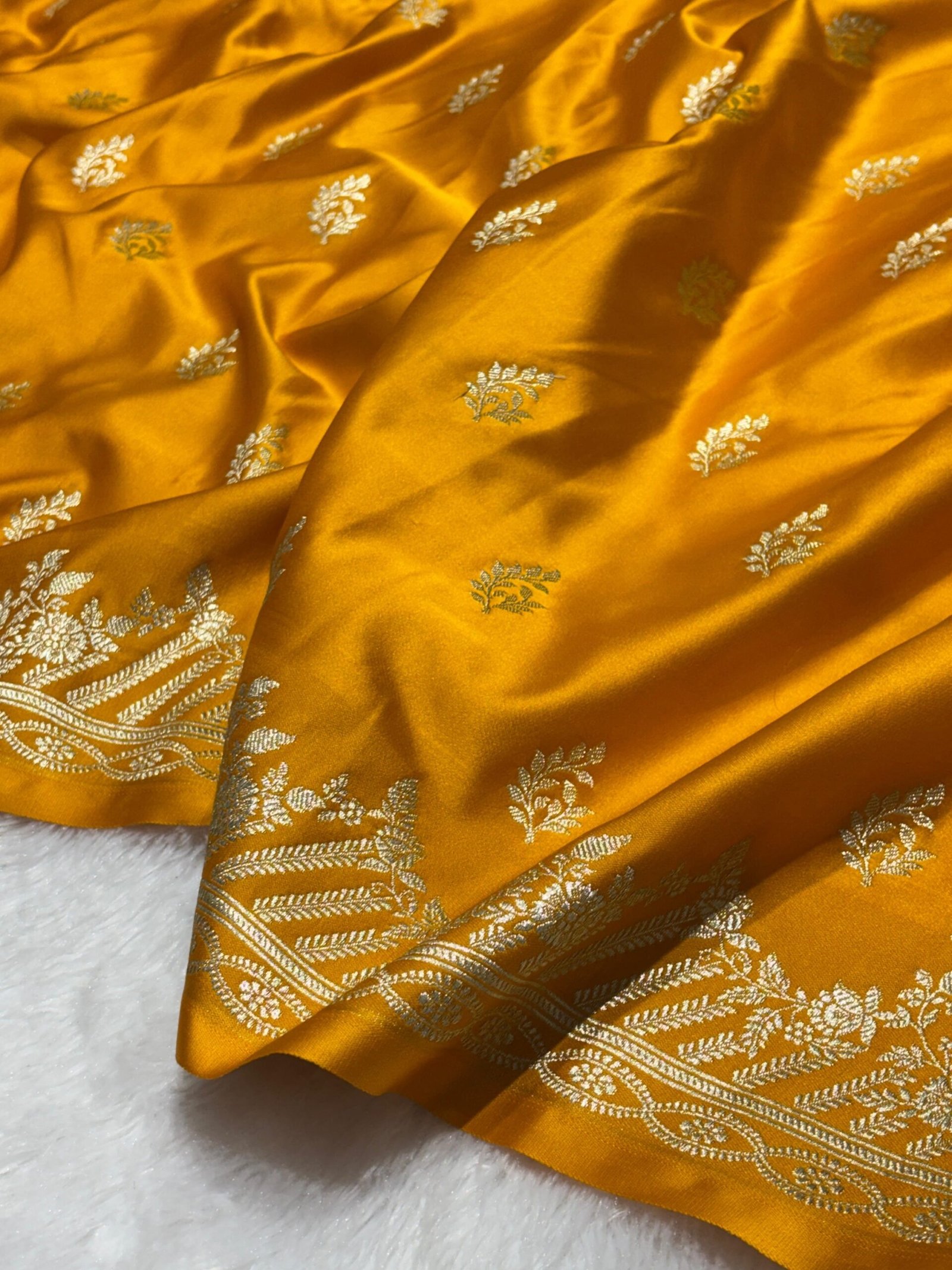 ZARVYA - Banarasi Mashru Katan Silk - Image 2