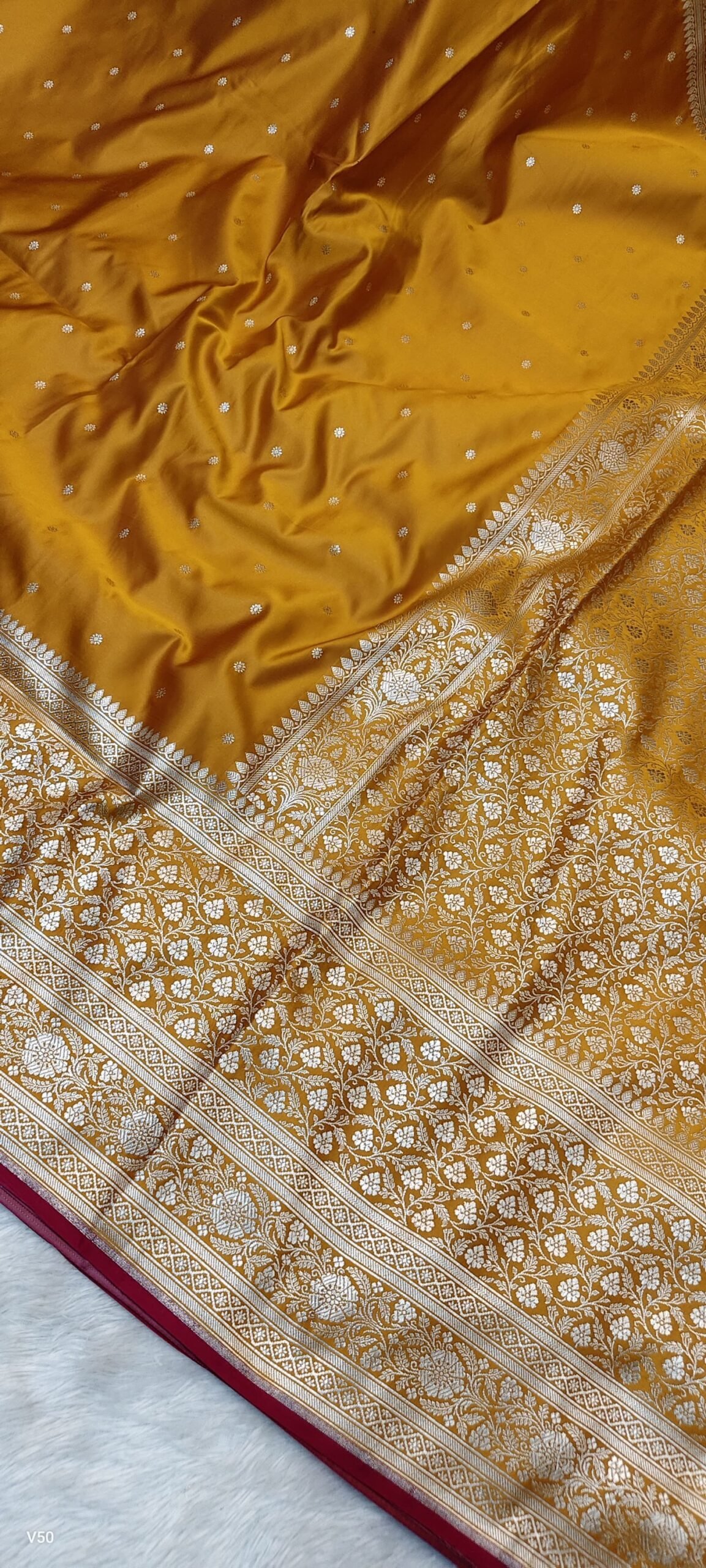 AHAANA - Banarasi - Image 12