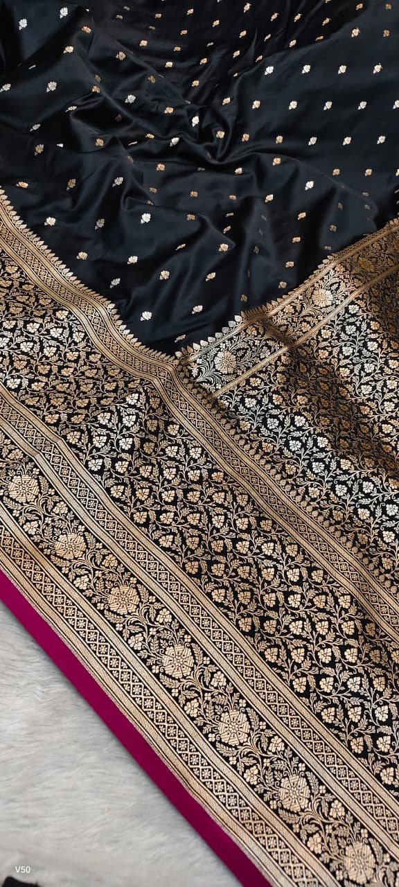 AHAANA - Banarasi - Image 2