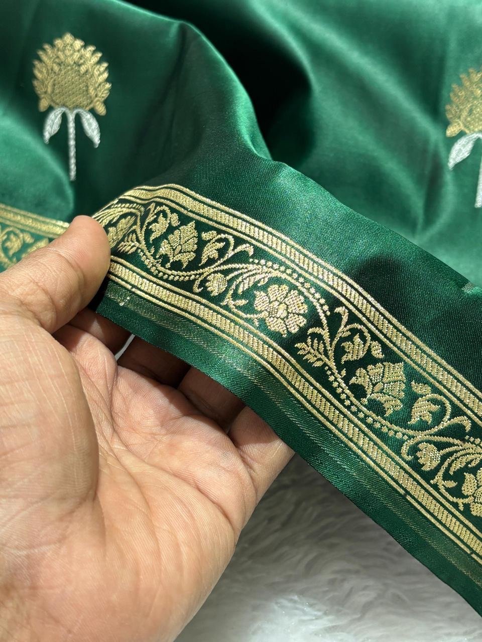 ZARIA - Banarasi Mashru Katan Silk - Image 4