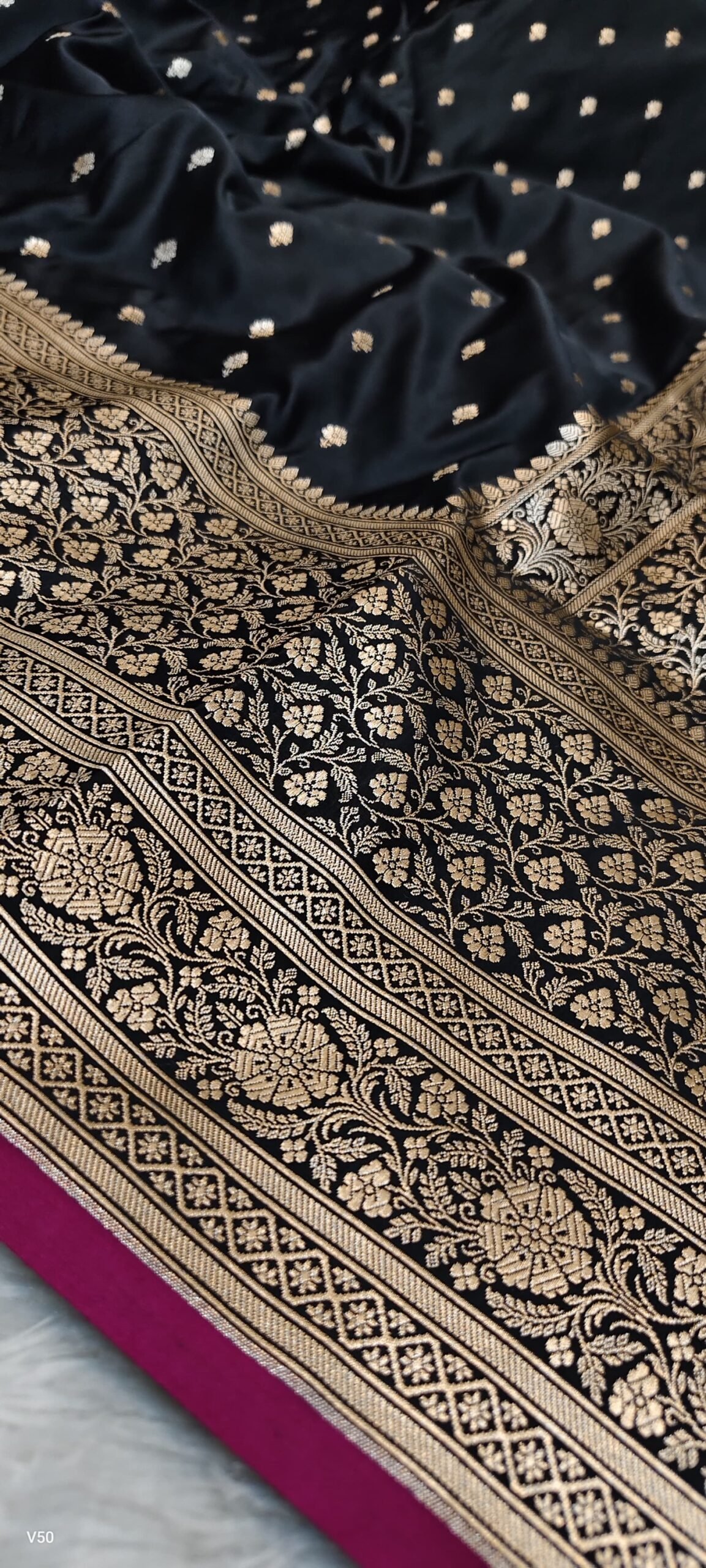 AHAANA - Banarasi - Image 9