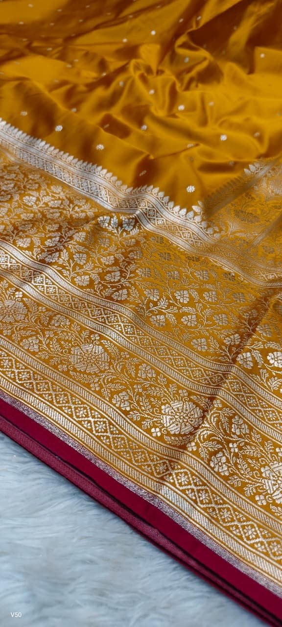 AHAANA - Banarasi - Image 1