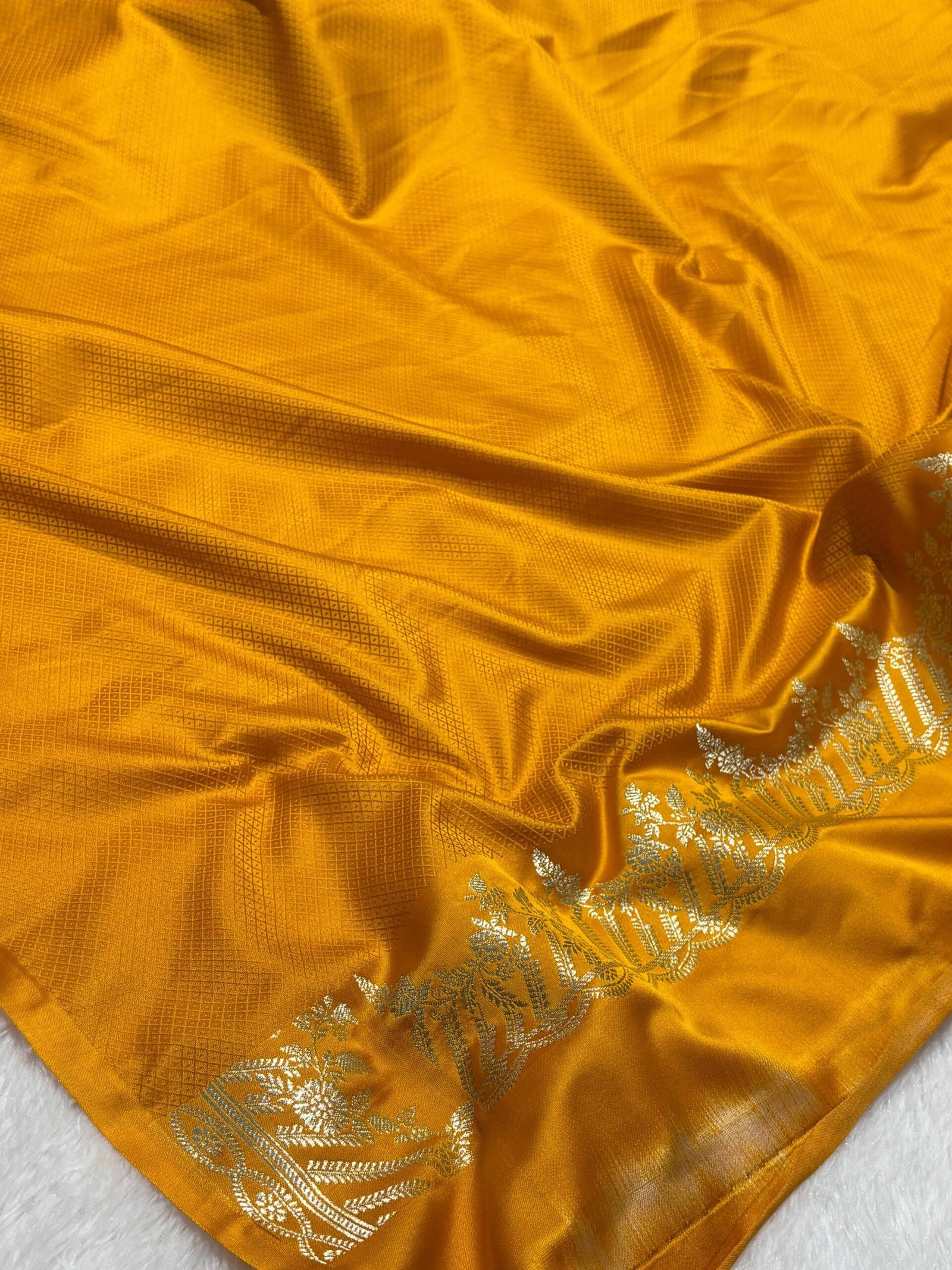 ZARVYA - Banarasi Mashru Katan Silk - Image 3