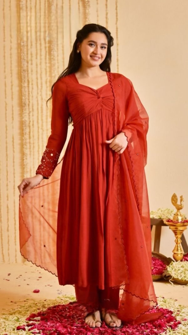 Tashha Tarash Kurta Set - Image 2