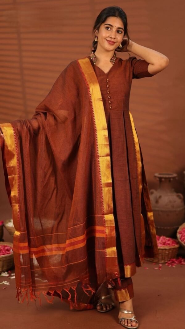 Raani Brown Handloom Kurta Set - Image 2