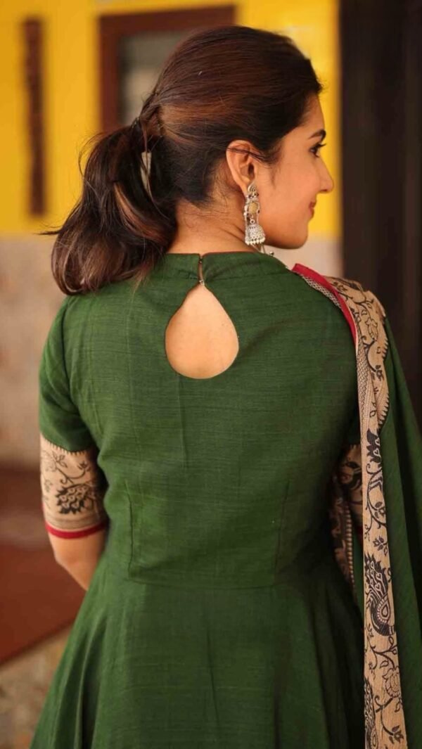 Aarti Green handloom Anarkali Kurta set - Image 5
