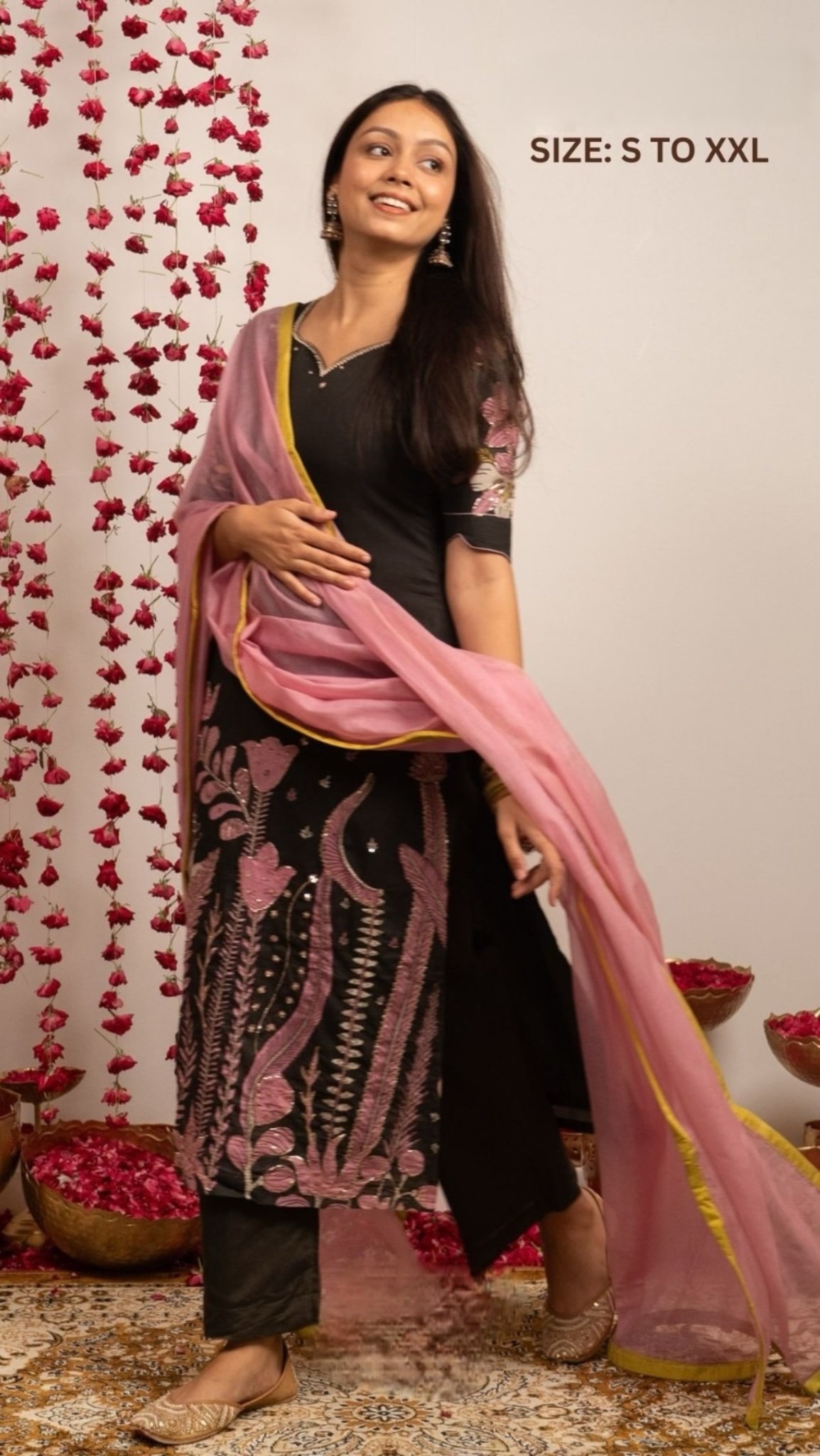 Kavish Kurta Set In Black - Image 1