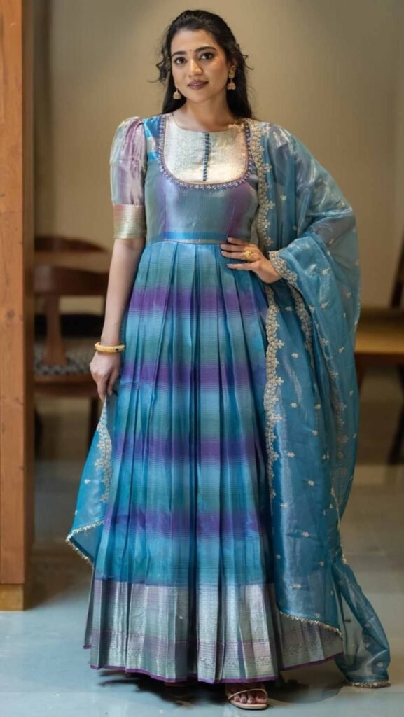 KAYAL - Tissue silk gown