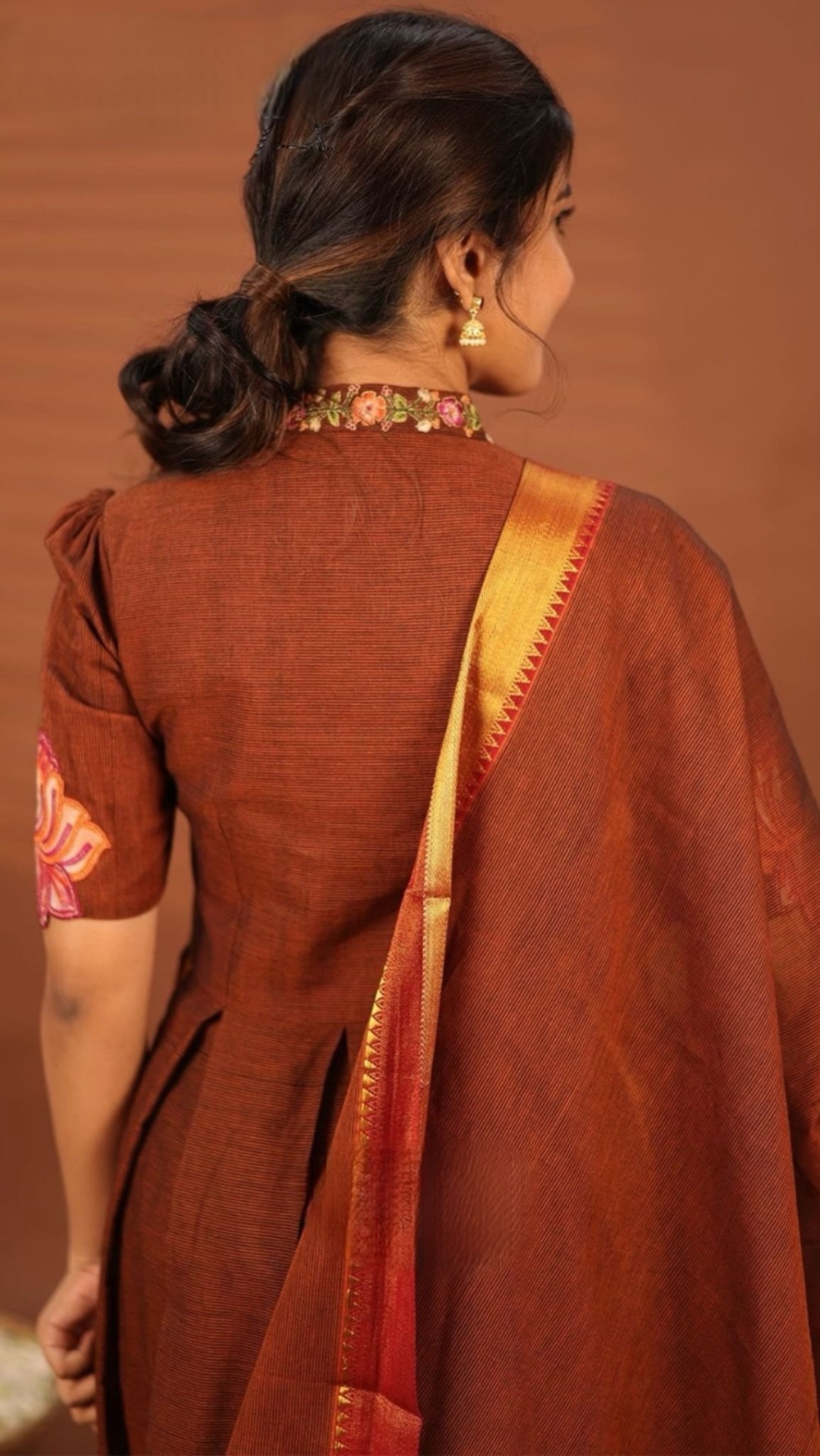 Raani Brown Handloom Kurta Set - Image 3