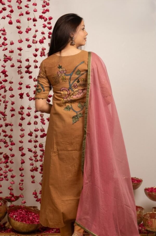 Rishha Kurta Set In Ochre Yellow - Image 2