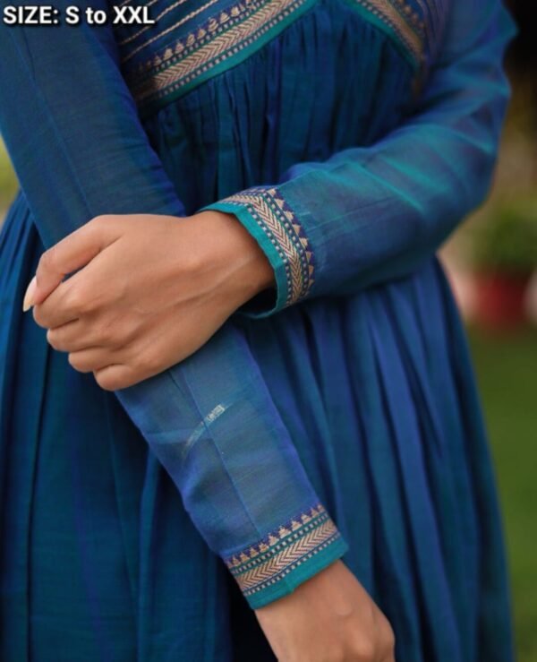 Manikha Kurta Set in Peacock Blue - Image 3