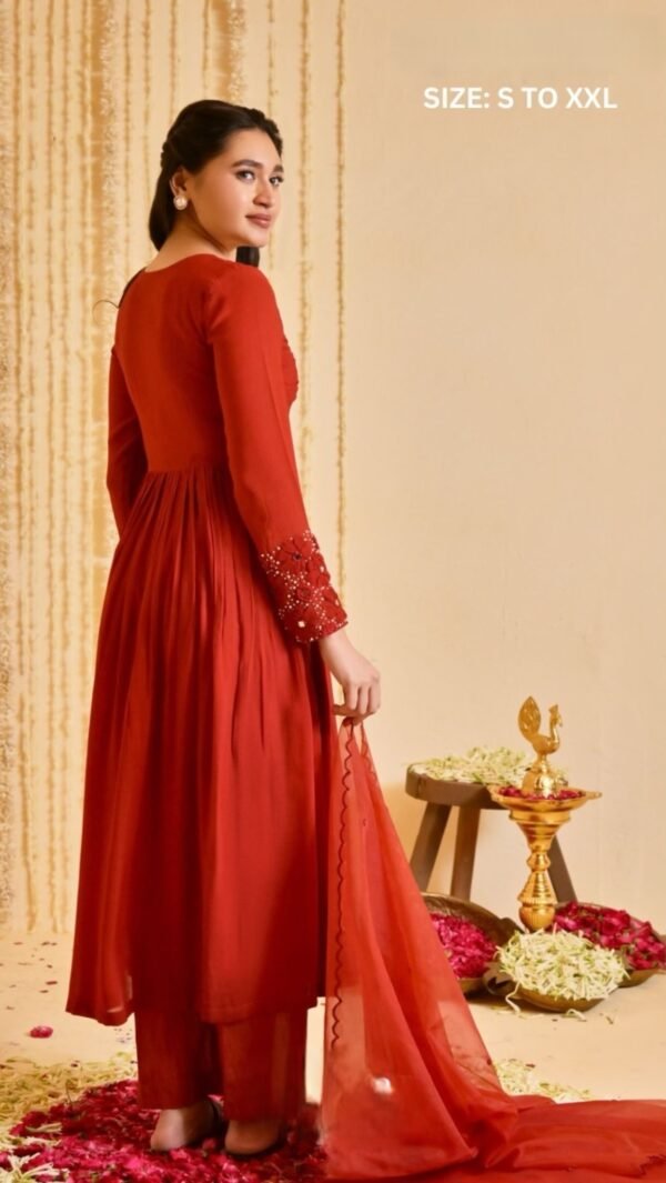 Tashha Tarash Kurta Set - Image 7