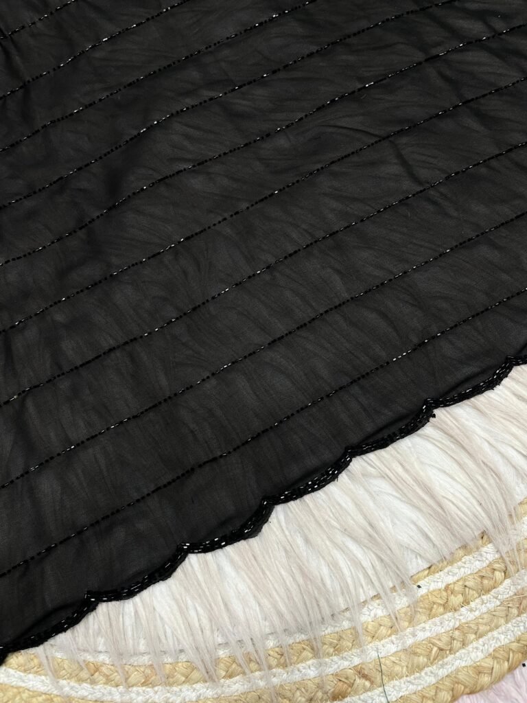 AURELIA - Black