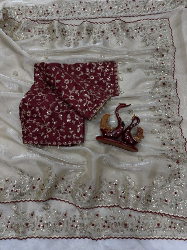 AURELIA - Image 7